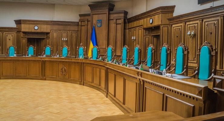 Судьи заблокировали работу КСУ и потребовали участия Тупицкого – СМИ