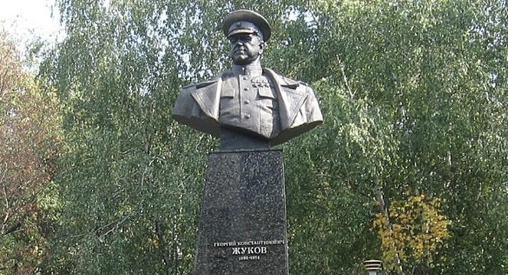 В Харькове суд снова запретил называть проспект именем Жукова