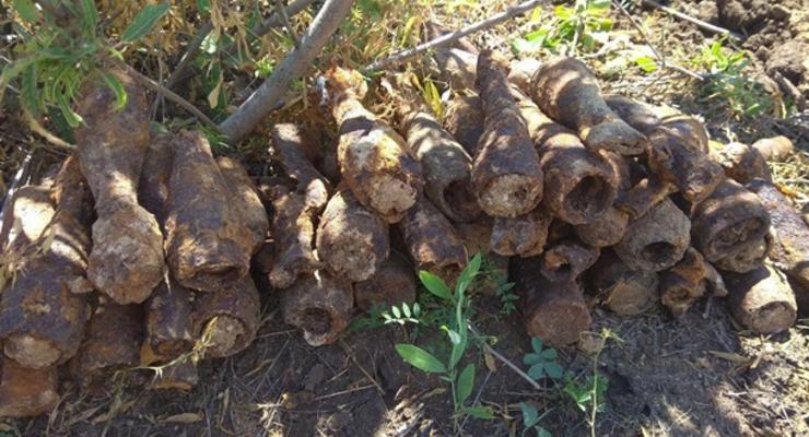 В Бердянске нашли сотни снарядов и мин