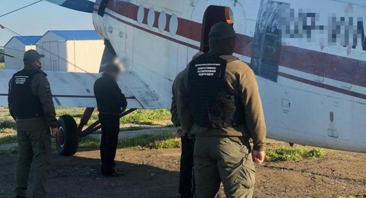 В Бердичеве задержали самолет: Незаконно залетел из Румынии