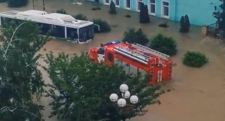 В Крыму объявлен режим ЧС из-за наводнения