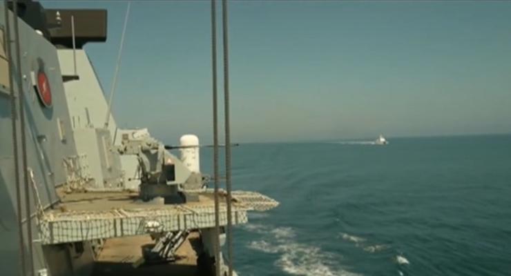 ВВС опубликовало видео из якобы обстрелянного россиянами эсминца