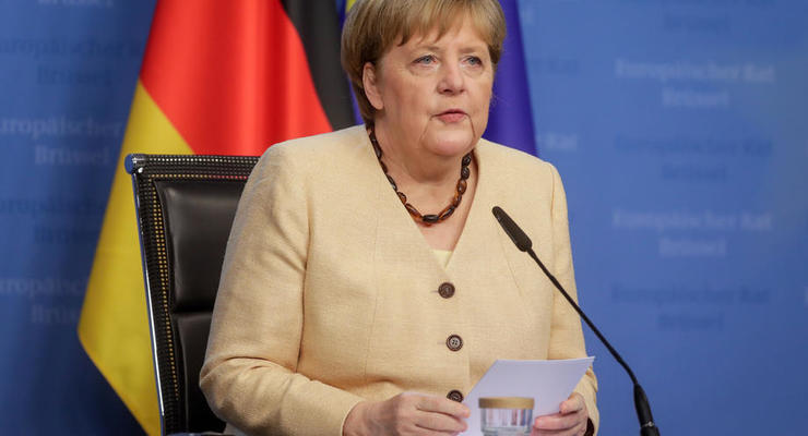 Меркель назвала Венгрию "серьезной проблемой" Евросоюза