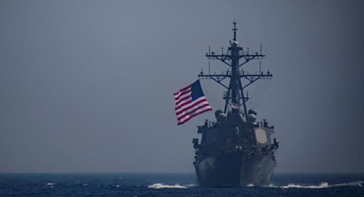Американцы потроллили Россию из-за фейка об эсминце у Крыма