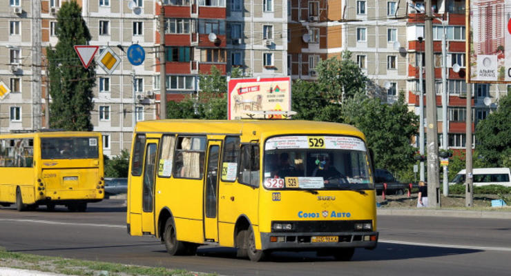 В Киеве уволили всю службу, контролирующую частные перевозки
