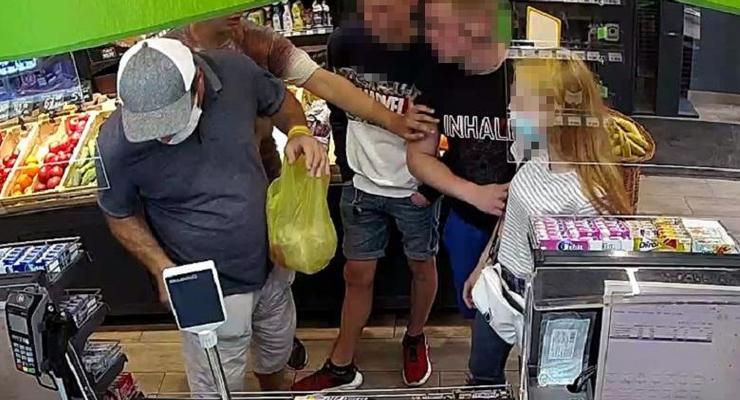 В киевском супермаркете ссора в очереди закончилась поножовщиной