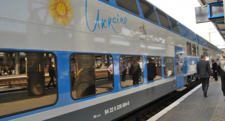 Из-за аварии под Киевом задерживаются пассажирские поезда
