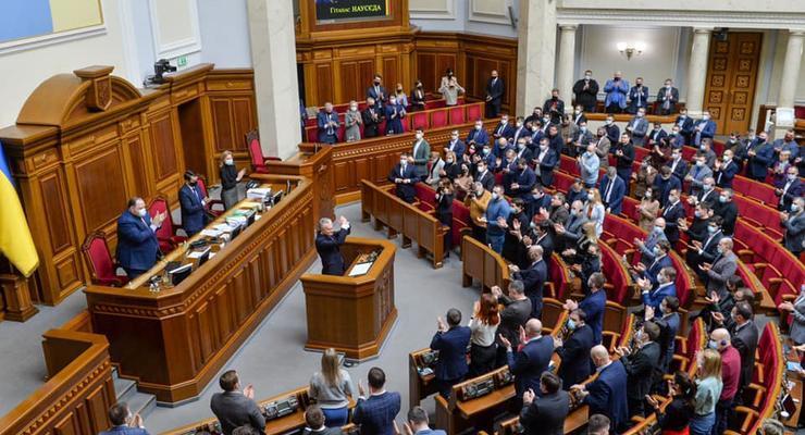 Рада приняла отставку министра Авакова