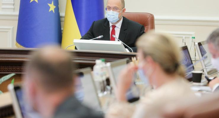 Кабмин назвал страны, которые признают украинские COVID-сертификаты