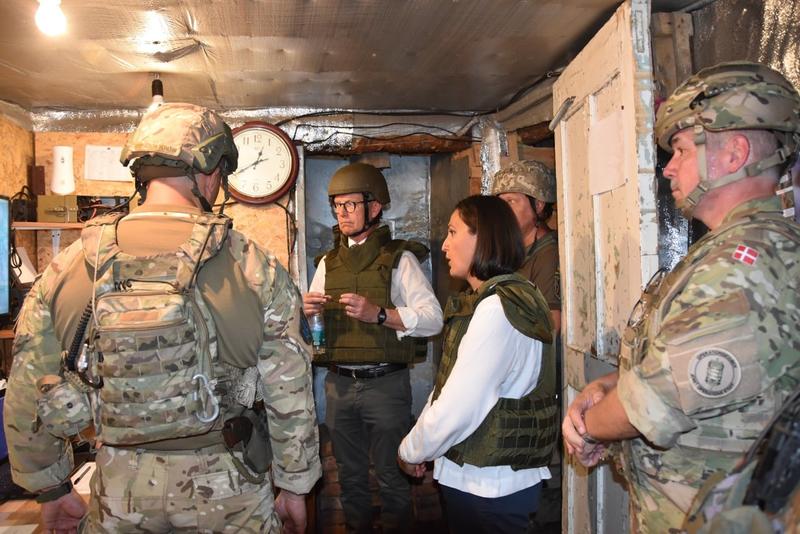 Район проведения операции Объединенных сил на Донбассе посетила делегация из Дании. / facebook.com/pressjfo.news/