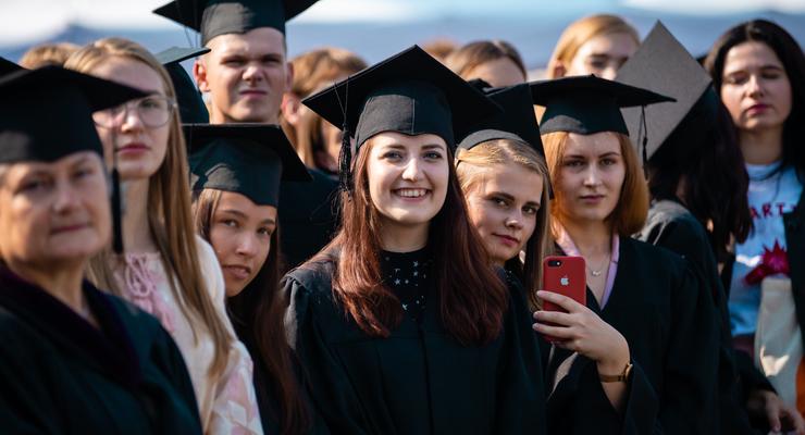 Украина одобрила соглашение с Венгрией о признании дипломов