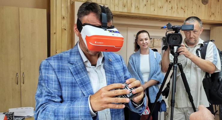 На Закарпатье открыли экспериментальные классы виртуальной реальности