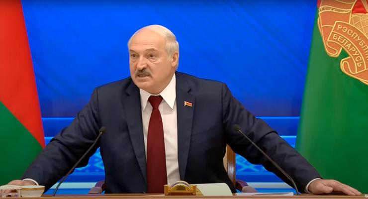 Лукашенко обвинил Зеленского в переброске боевиков в Беларусь