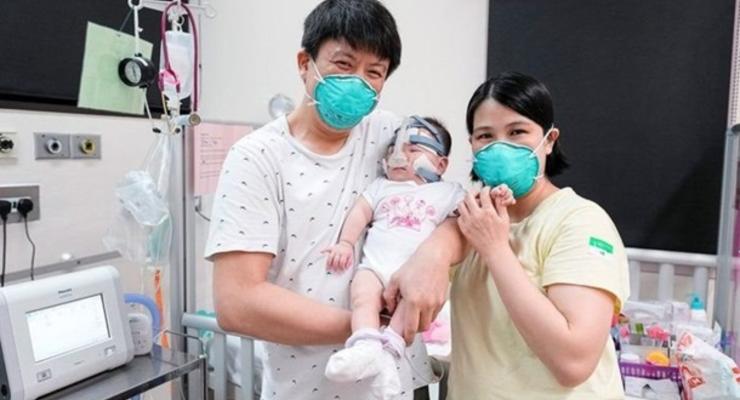 В Сингапуре врачи спасли жизнь самому маленькому ребенку на планете