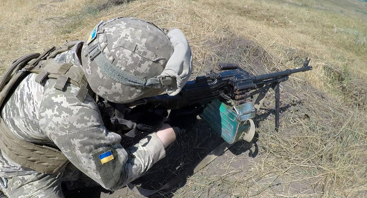 На Донбассе боевики совершили 5 обстрелов за сутки: Погиб военный