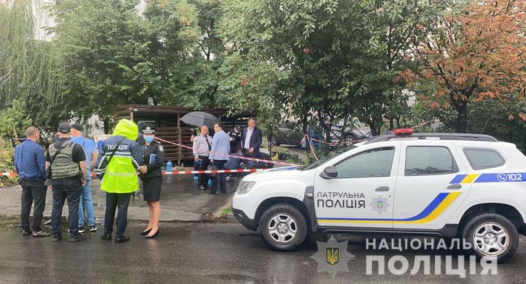 В Киеве неизвестные избили и застрелили прохожего