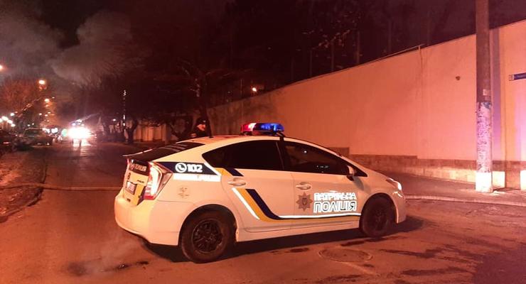В Измаиле пьяная девушка избила полицейских, которых сама вызвала