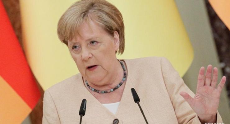 Меркель объяснила свое отсутствие на Крымской платформе