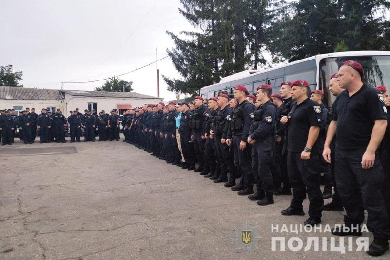 В Умань прибыл сводный отряд правоохранителей / npu.gov.ua