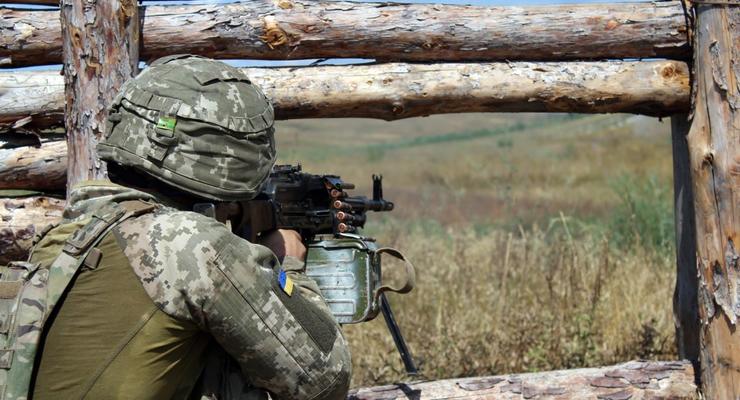 Обстановка в ООС: Боевики 5 раз нарушали "тишину" и ранили военного