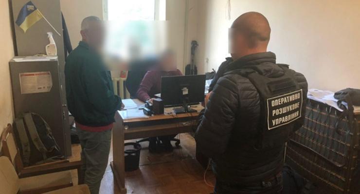 На Закарпатье иностранец организовал канал нелегальной миграции