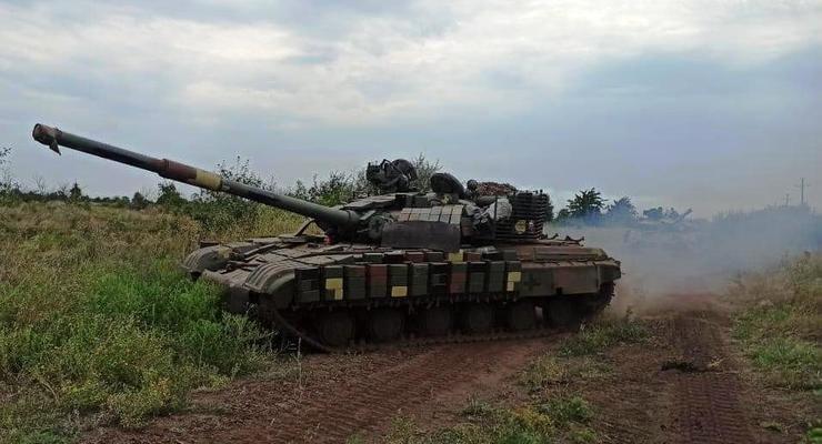 Зеленский поздравил украинских танкистов с праздником