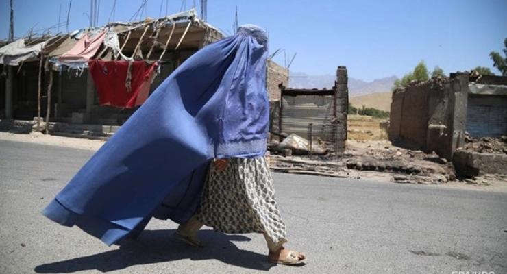 Талибы упразднили министерство по делам женщин - СМИ
