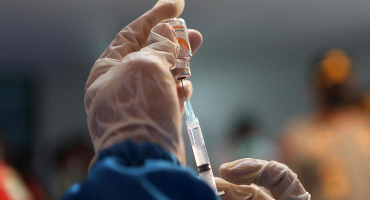 За сутки в Украине сделали 116 тыс COVID-прививок