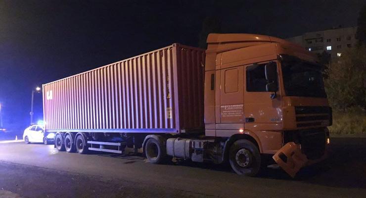 Наезд грузовика на детей в Харькове: водителя задержали