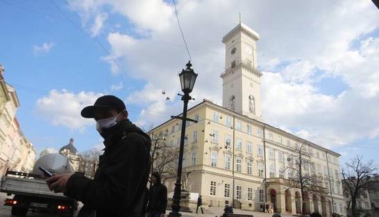 Во Львове готовы закрыть школы и усилить карантин