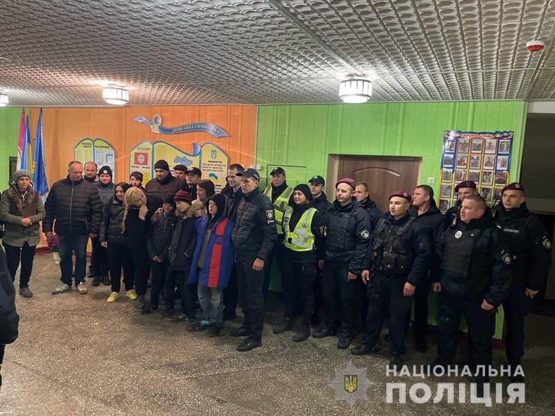 На Киевщине трое детей сбежали из школы / facebook.com/UA.National.Police/