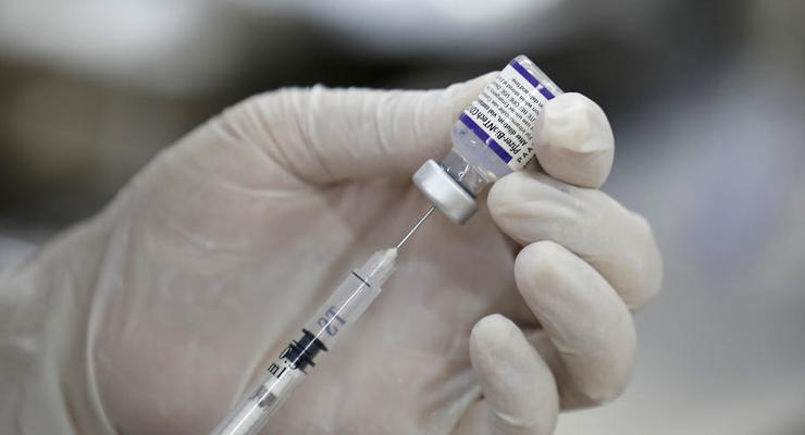 Более 6 млн украинцев привились двумя дозами вакцины от COVID-19