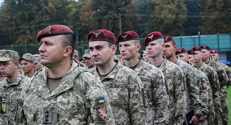 На Луганщине впервые пройдет военный парад - подробности