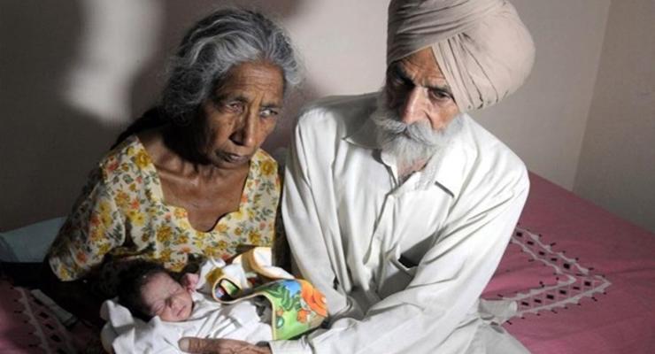 В Индии 70-летняя женщина родила ребенка