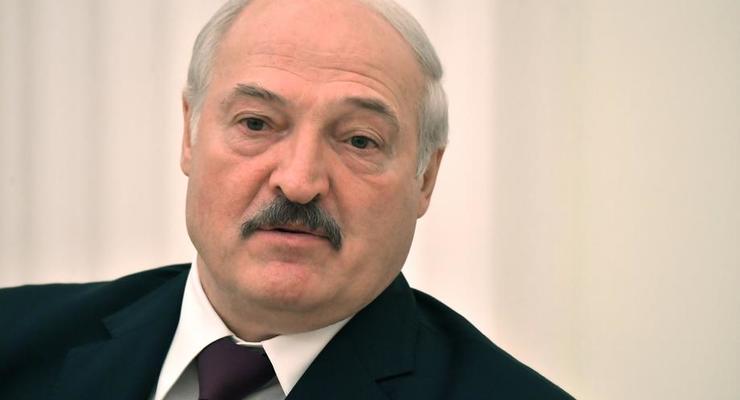 Лукашенко назвал дату новой революции в Беларуси