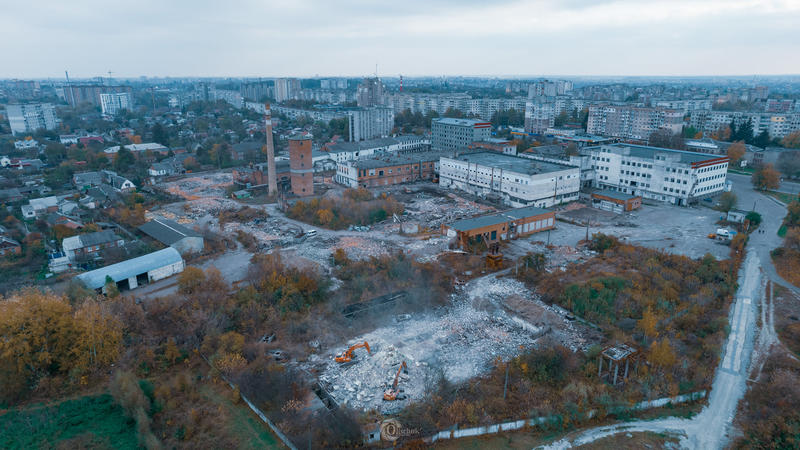 В Житомире снесли фабрику, которая производила носки 86 лет / Фото: Facebook / Alexander Olishchuk