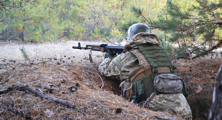 Боевики 14 раз нарушили "тишину" на Донбассе, есть раненный
