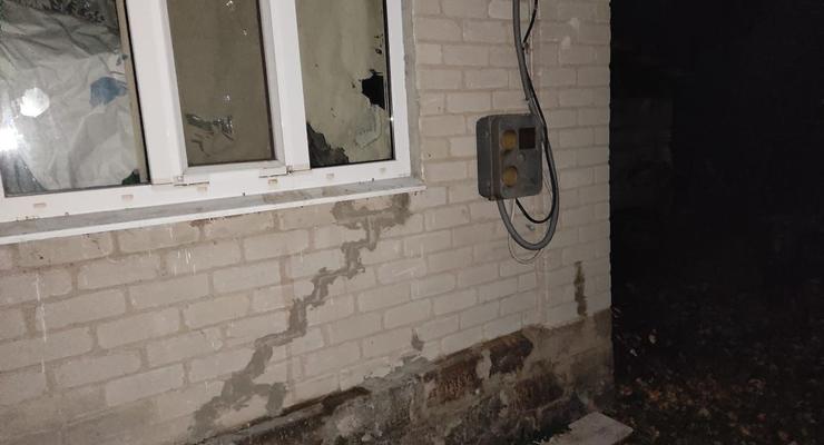 Боевики обстреляли село на Луганщине: Без света 235 домов, 5 повреждены