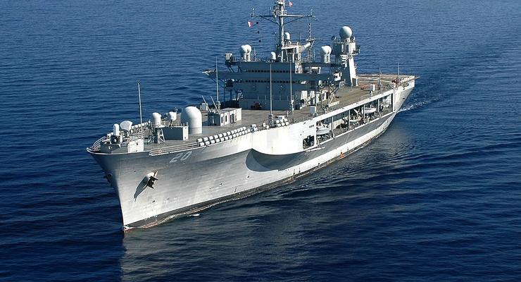 США отправила в Черное море еще один корабль