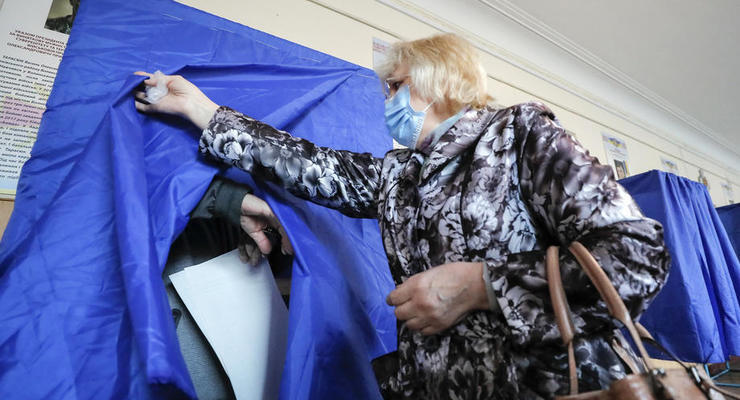 Выборы мэра Харькова: Наблюдатели заявили о фальсификациях