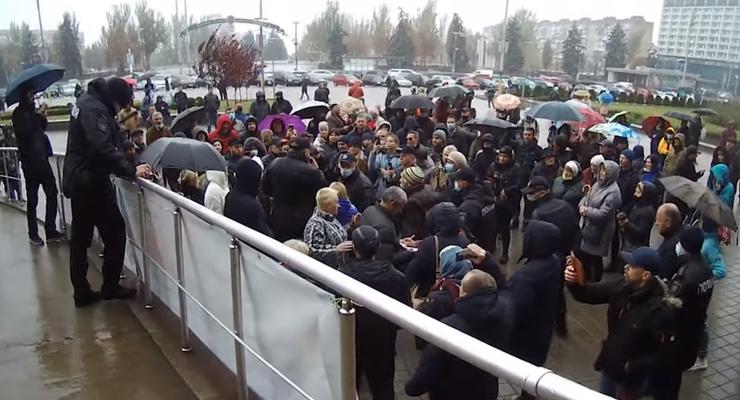 В Запорожье на акции "антиваксеров" произошли стычки с полицией