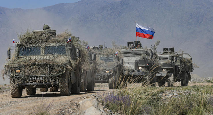 Войска РФ у украинской границы не опасны: В Раде объяснили почему