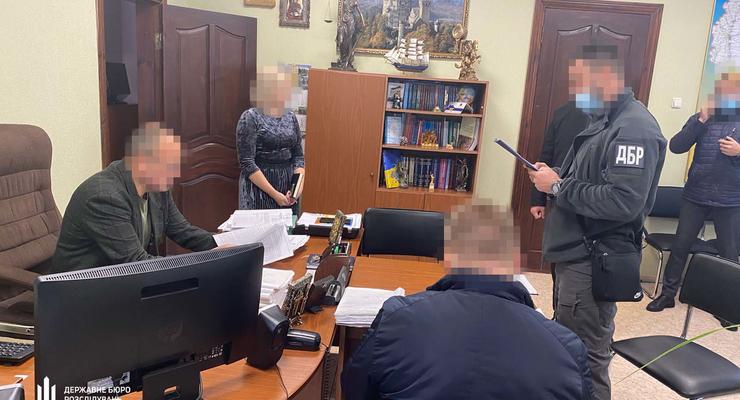 В Лисичанске работники суда фальсифицировали судебные решения