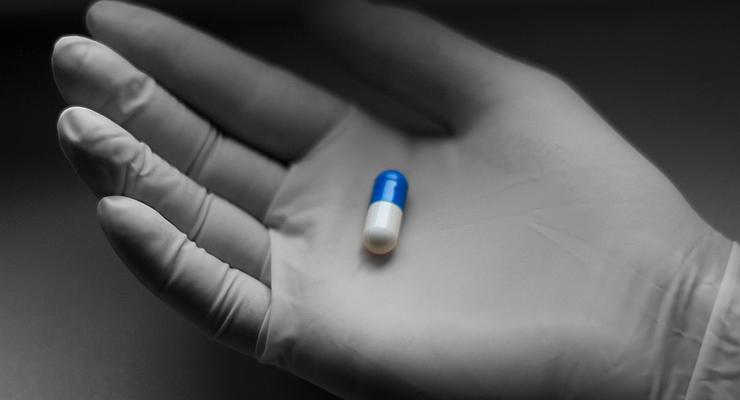 Украина закупит лекарства от коронавируса