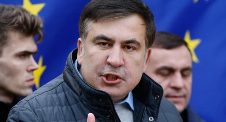 "Ударили по шее, тянули за волосы": Саакашвили заявил об избиении