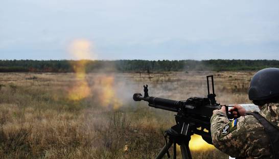 На Донбассе за сутки 13 нарушений "тишины", один военный ранен