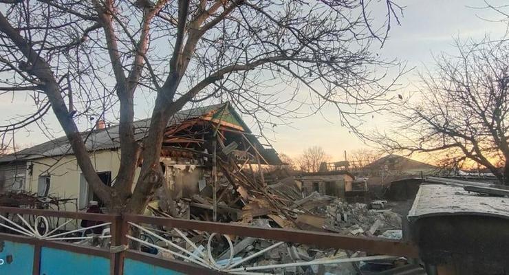 Людей доставали из-под завалов: Боевики попали по 4 жилым домам в ООС