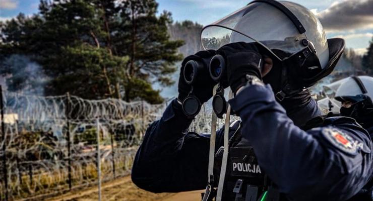 50 мигрантам удалось силой прорваться из Беларуси в Польшу