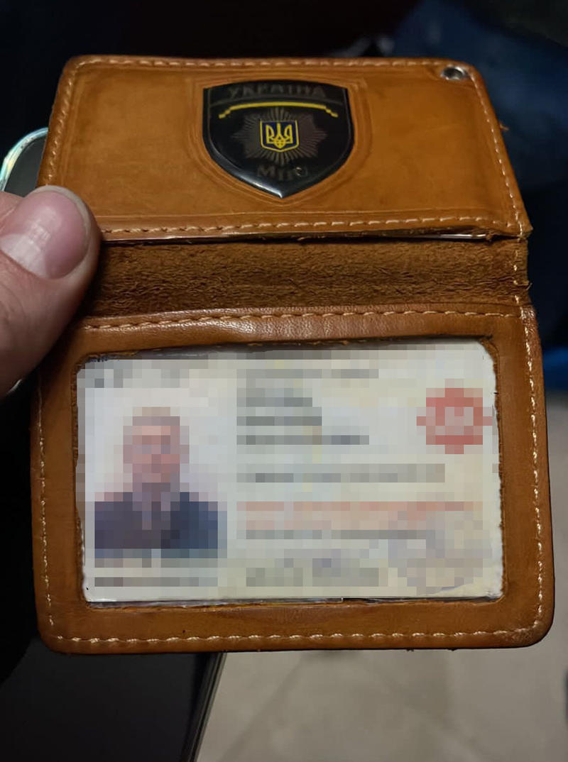 Бывшие майор и подполковник полиции организовали сбыт наркотиков / kyiv.gp.gov.ua