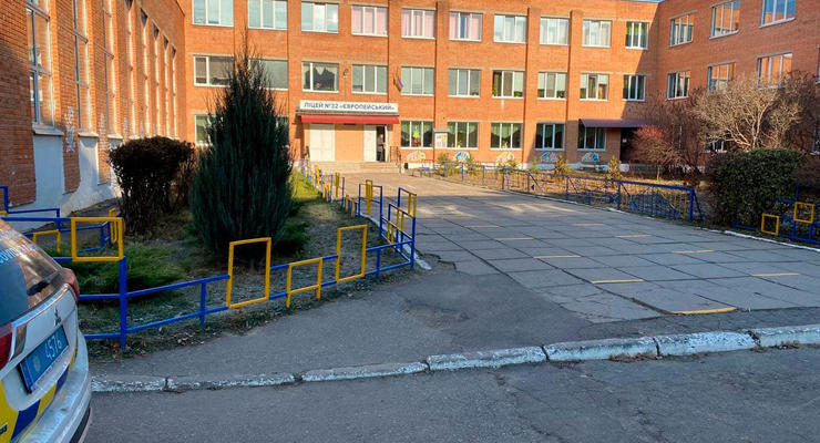 В Полтаве школьник принес на урок газовый баллончик: Дети в больнице